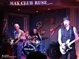 STEELERS в Русе: 40 души вдигнаха "Макс клуб" на крака с хард рок класики