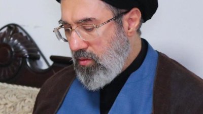 Тайнственият наследник: Моджтаба Хаменей поема Иран след убийството на баща си