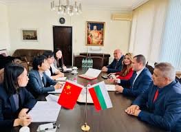 Русе и Китай ускоряват културния обмен: среща на зам.-кмета Енчо Енчев с дипломат от посолството