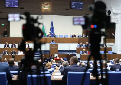 Парламентът натисна МС: закон за ратификация на &bdquo;Борда за мир&ldquo; влиза в НС