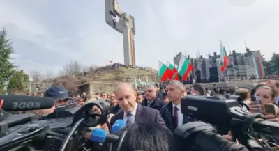 Тръгваме на поход за бъдещето на България, заяви Румен Радев в Стара Загора