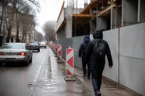 Строеж в Русе прати пешеходци на платното на ул. „Нови Сад“