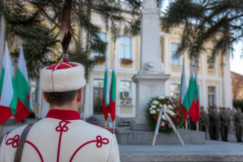 Бяла почете 141 години от Съединението с церемония