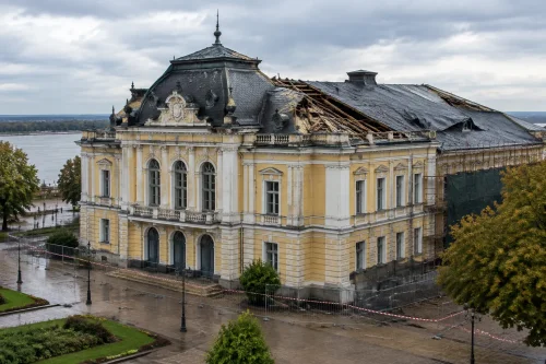 Ремонтът на покрива на Доходното здание в Русе се отлага без срок