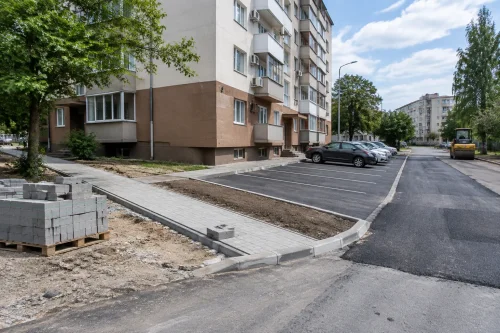 Пенчо Милков: Тротоари и асфалт остават пред блок „Верила“