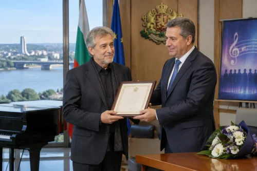 Вили Икономов получи почетна грамота от областния управител
