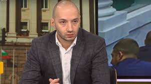 Политологът Димитър Ганев очаква силна мобилизация на недоволните на 19 април и дава преднина на &bdquo;Прогресивна България&ldquo;