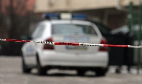 Показна стрелба посред бял ден разтърси Бургас: Мъж е застрелян в центъра на града