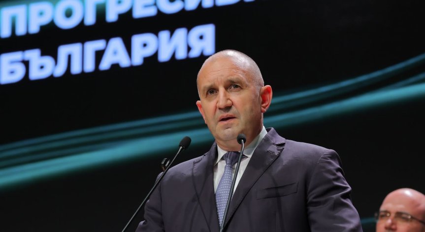 Радев в Плевен: Големите играчи защитават интересите си &ndash; време е и България да го направи