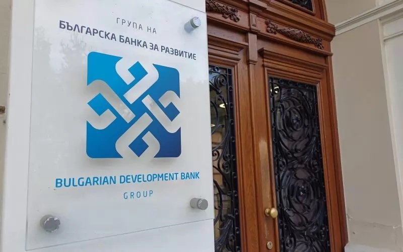ББР към кабинета: Намаляването на капитала блокира плащания и рискува европейски пари