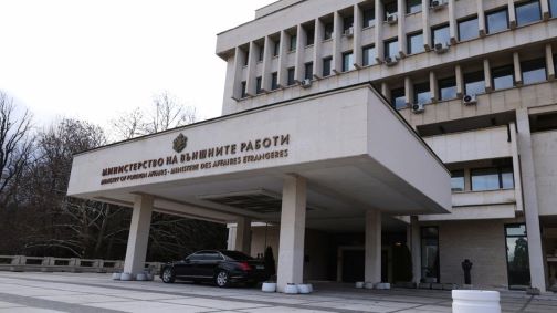 МВнР с призив към българите в Близкия изток: Останете на защитени места