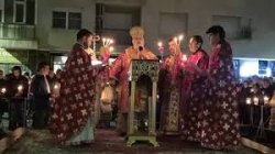 Великден в Русе: Стотици посрещнаха Възкресението в катедралата „Света Троица“