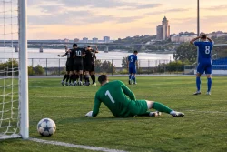 FC Excuse me удържа върха, Атлетик Тръстеник влиза в четворката