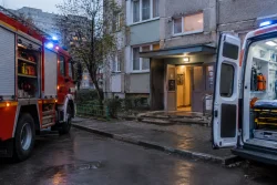 Пожарната в Русе отвори жилище за медиците след сигнал
