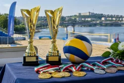 Варна награди Петкова и Кирева за титла U19