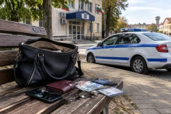 Полицията в Сливо поле откри открадната дамска чанта